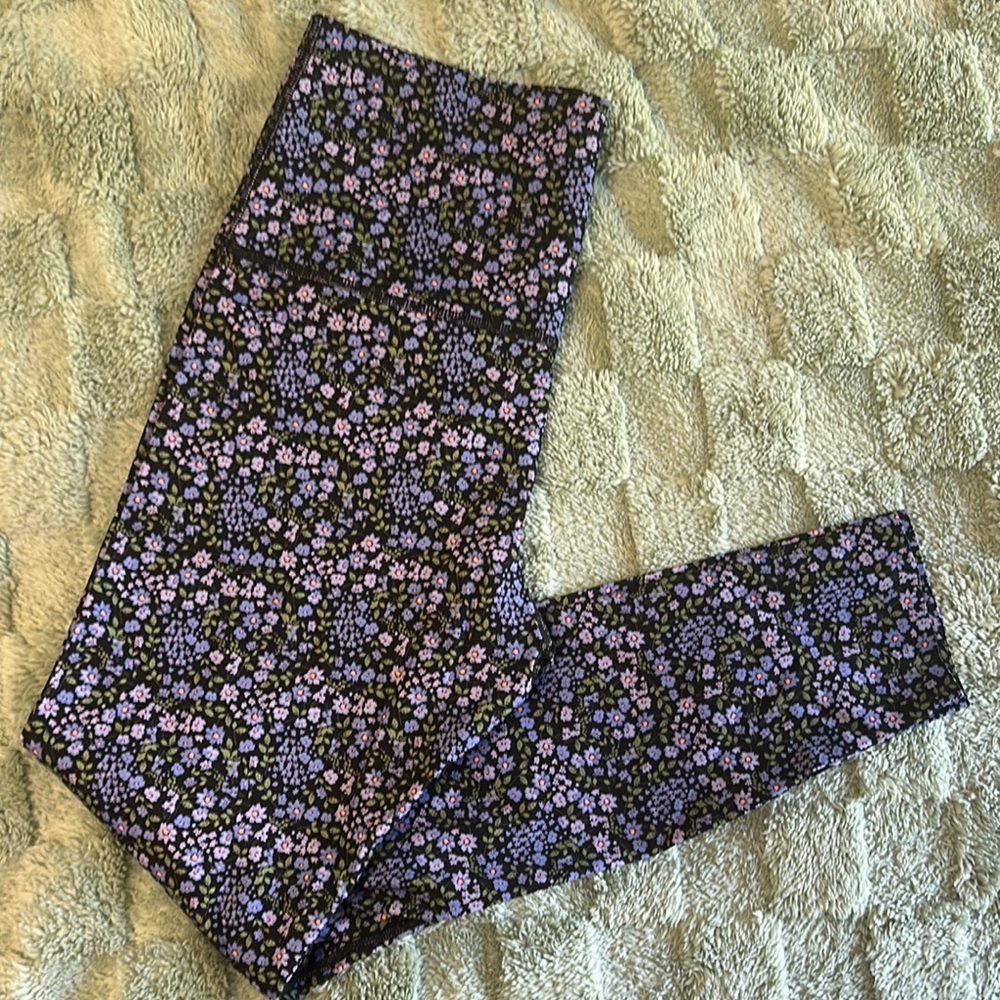 Knix‎ HiTouch High Rise Leggings in Garden Daze
